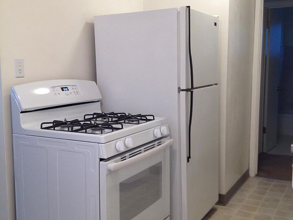 Gas stove.