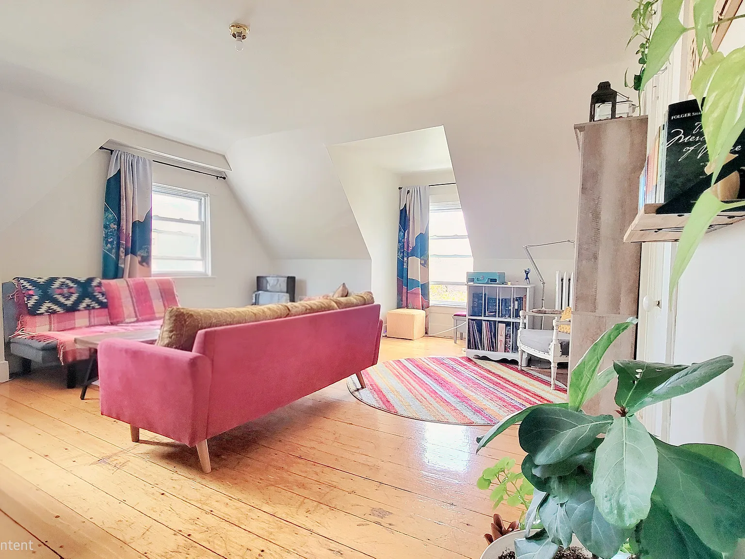 2 bed, 3000 sqft, $3,000 — Photo 2