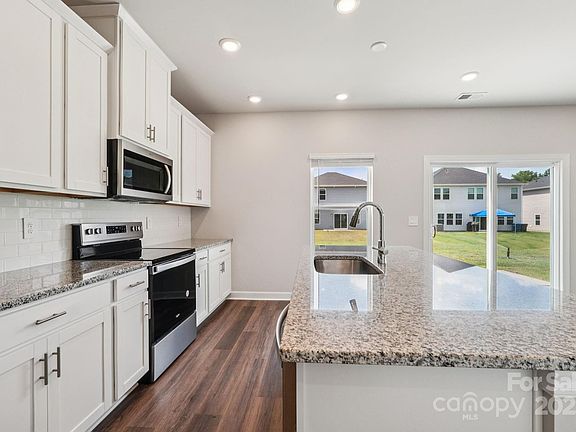 7th image of this home