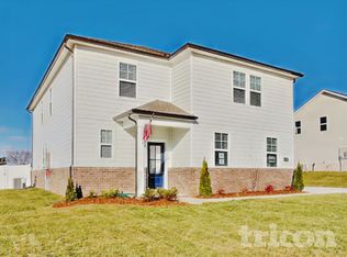 819 Averitt Ln, Lebanon, TN 37087
