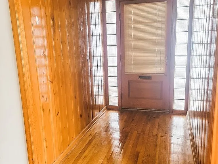 820 Bellevue Ave — Photo 2