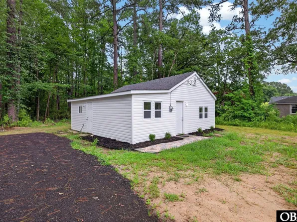 653 Poyners Rd, Moyock, NC 27958