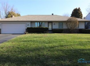 2119 Chelmsford Ln, Toledo, OH 43614