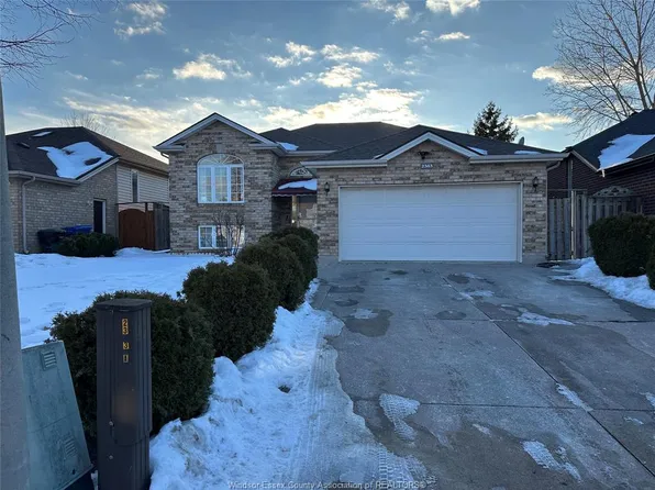 2383 Askin Ave, Windsor, ON N9E 4Y2