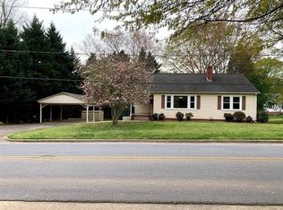 328 19th Ave NE, Hickory, NC 28601