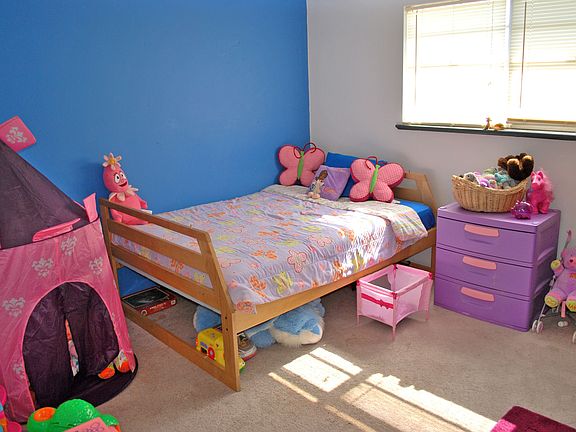 5th image of 2755 Catalina Dr