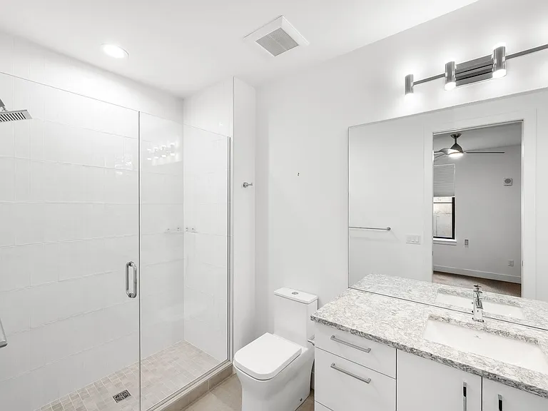 4263 E 8th Ave — Photo 31