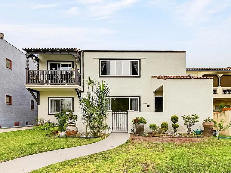 1050 S Hayworth Ave — Photo 1