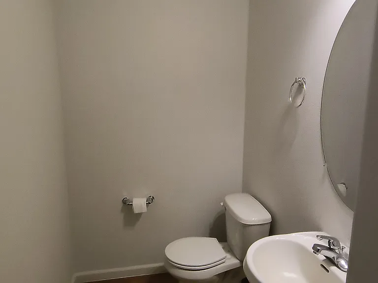 5809 NE 59th Ave — Photo 25