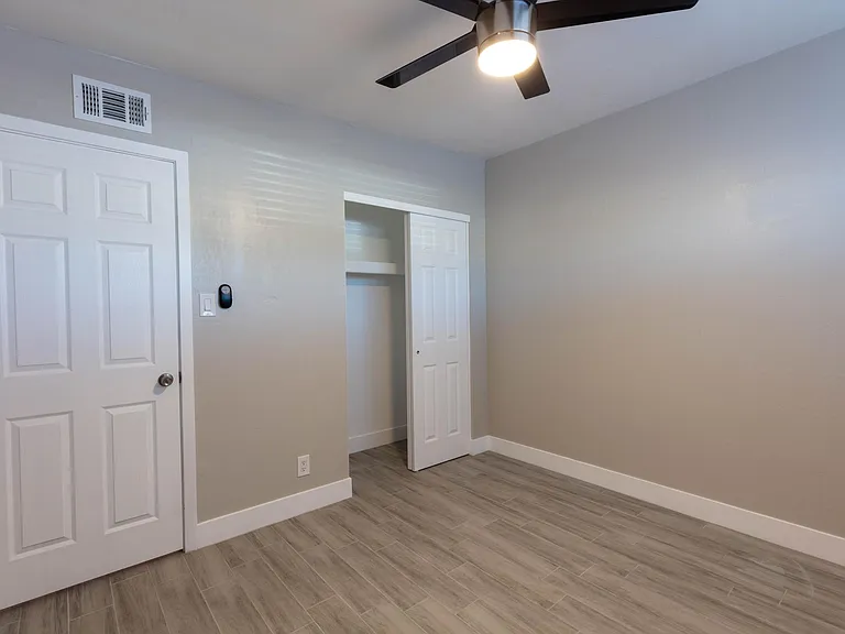 1218 S Smith Rd #B-C — Photo 8