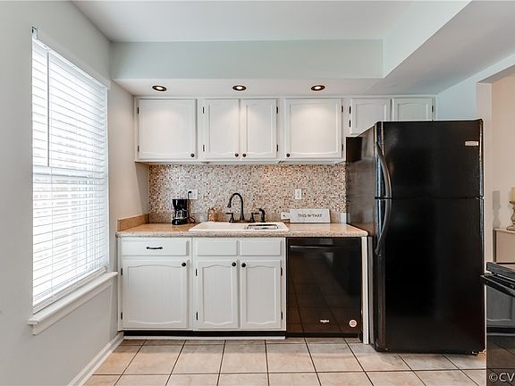 4th image of 1618 Heritage Hill Dr