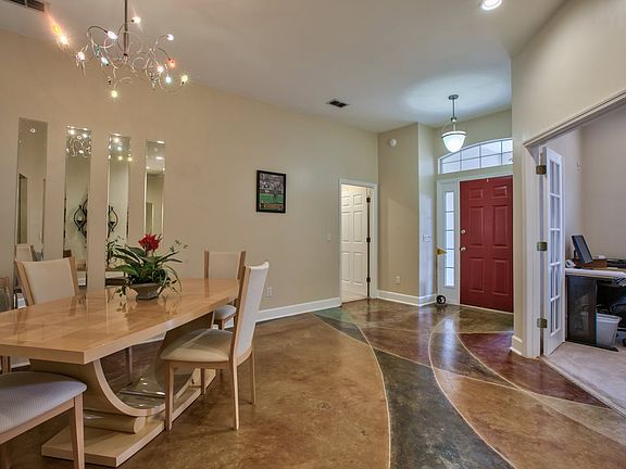 4th image of 605 Eagle View Cir