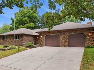 1414 Red Cloud Ln, Madison, WI 53704