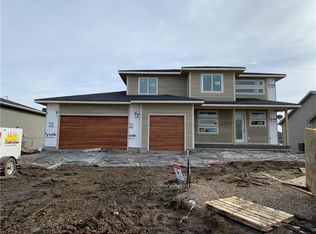 570 NE Dellwood Dr, Waukee, IA 50263