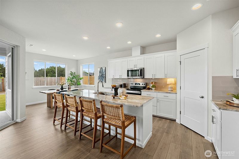5th image of 1806 148th Street S