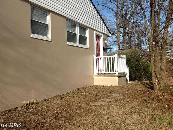 3rd image of 6413 Maplewood Dr