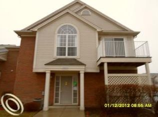51639 Hale Ln, Chesterfield, MI 48051