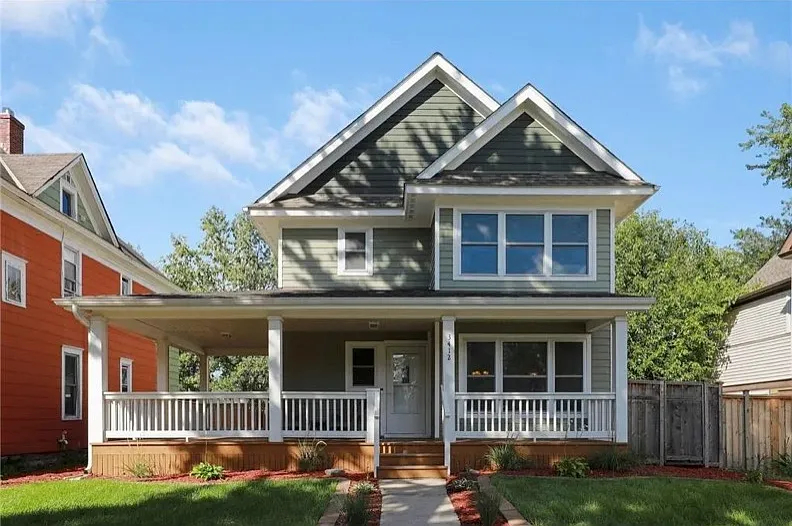 3 bed, 2.5 bath, 2484 sqft, $3,000 — Photo 4