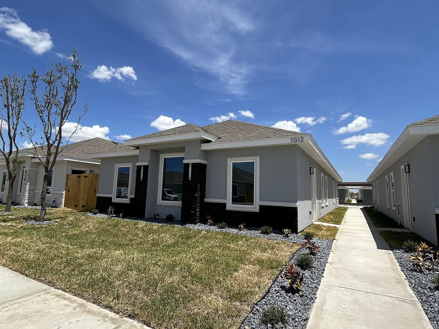 1006 N Blair Ave - 3 — Photo 2