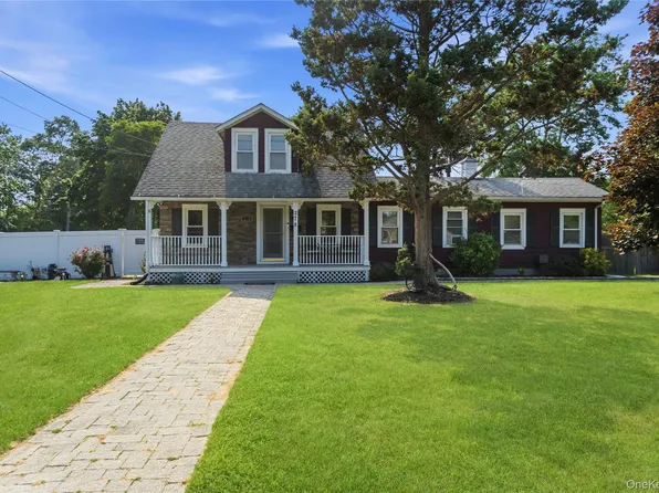 278 Ferndale Boulevard, Islip, NY 11751