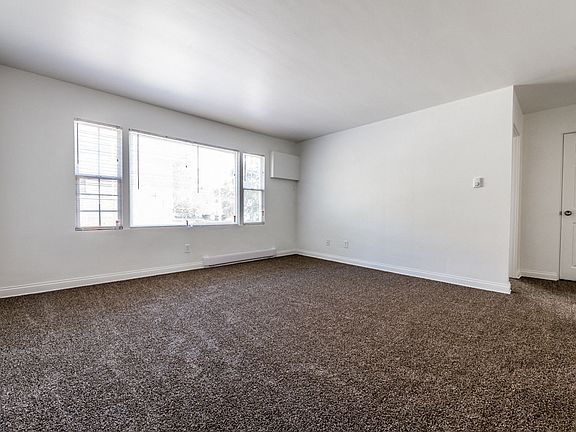 3rd image of 101 Memorial Dr #2277320