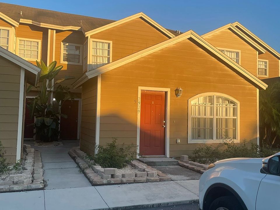 1st image of 2929 Fan Palm Dr #1