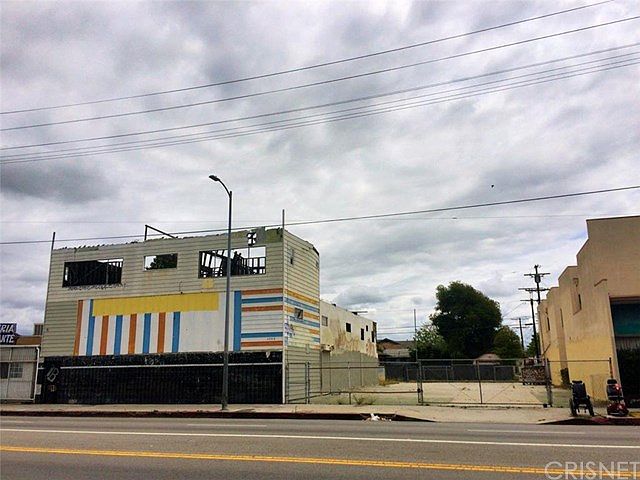 2nd image of 4604 S Western Ave