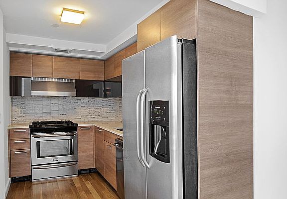 4th image of 333 Greene Ave #10G
