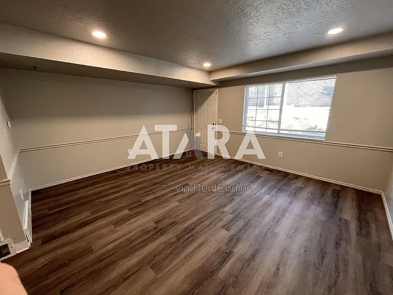4247 N Highway 89 #24 — Photo 6