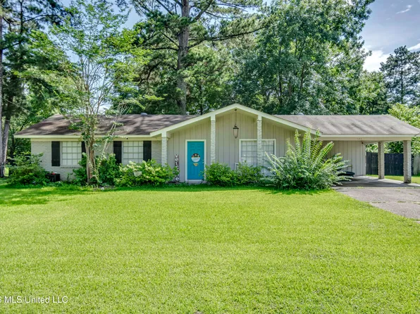 543 Mary Ann Dr, Pearl, MS 39208