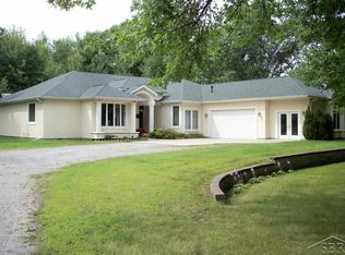 7860 Beaver Rd, Saint charles, MI 48655