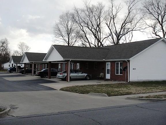 2nd image of 907 9071/2 W Cherry St