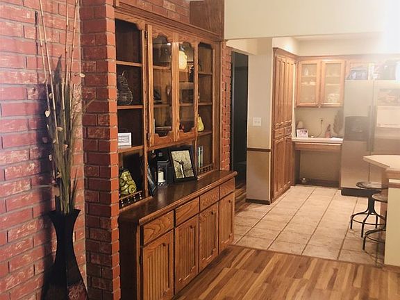 5th image of 4609 Ponderosa Dr