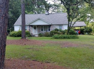 2401 Lindsay Rd, Raeford, NC 28376