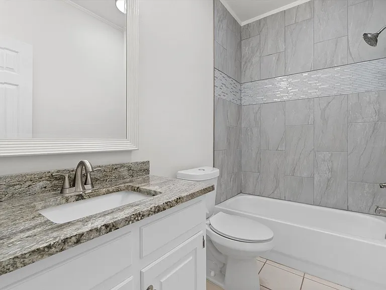 1009 Pinemont Dr — Photo 13
