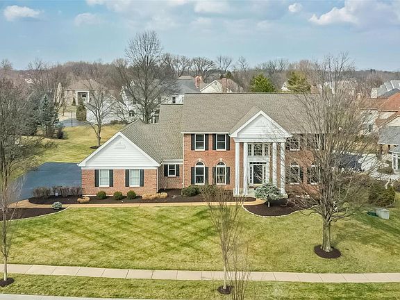 3rd image of 14761 Brook Hill Dr