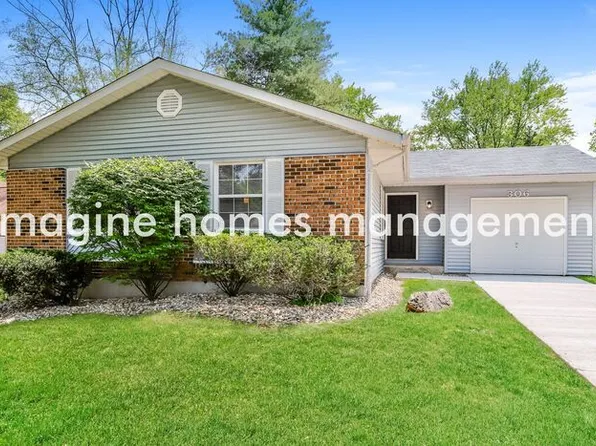 306 Oakfield Dr, Ballwin, MO 63021
