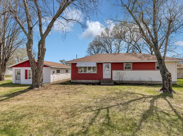 108 E Birch St, Saint Joseph, MN 56374