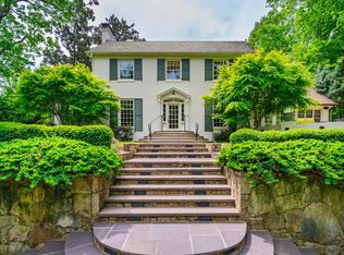 220 Glandon Dr, Chapel Hill, NC 27514