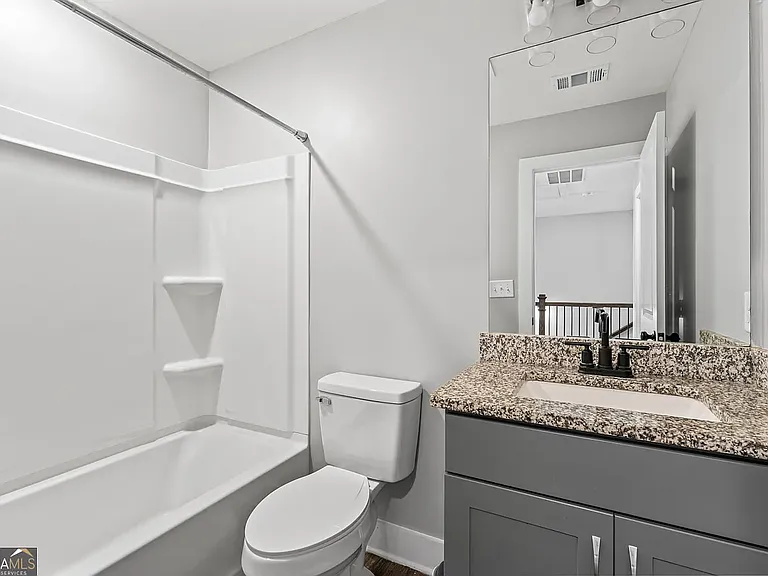 6401 Shalks Crossing Dr — Photo 7