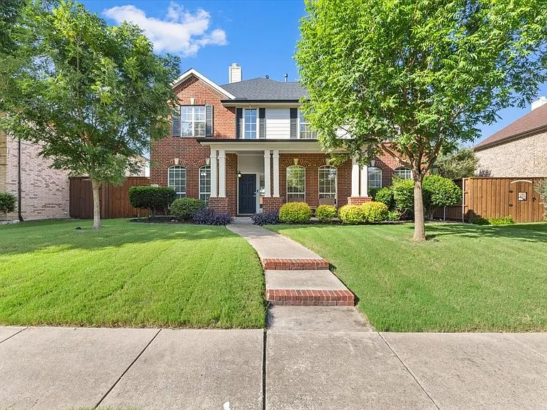 1121 London Dr — Photo 5