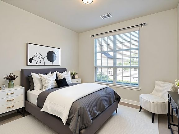 4th image of 338 Summer Landing Ct