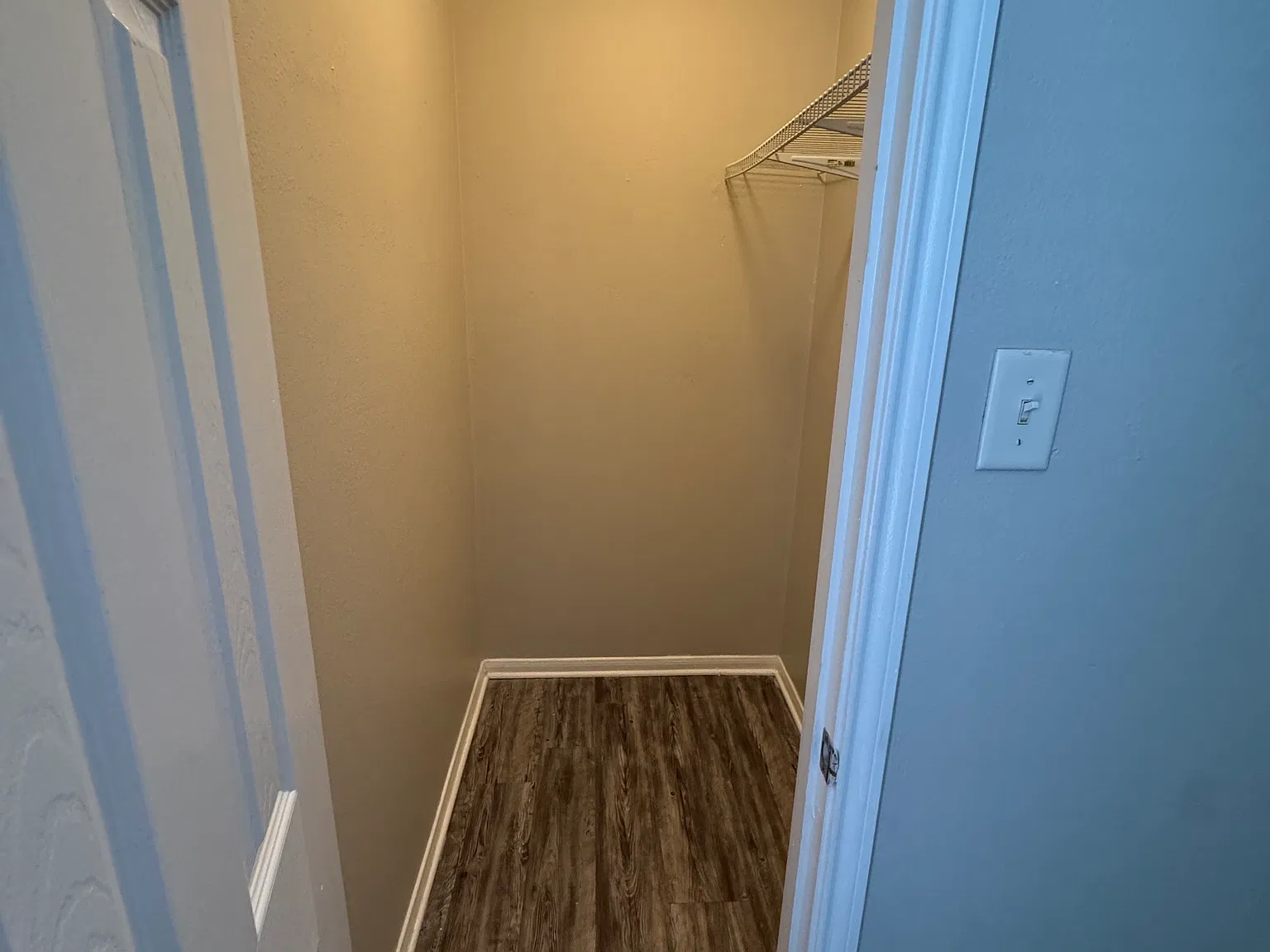 4 bed, 1700 sqft, $695 — Photo 2