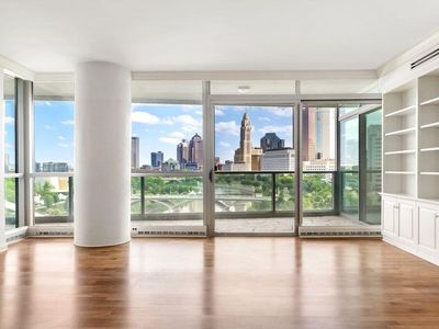 1 Miranova Pl APT 925, Columbus, OH, 43215