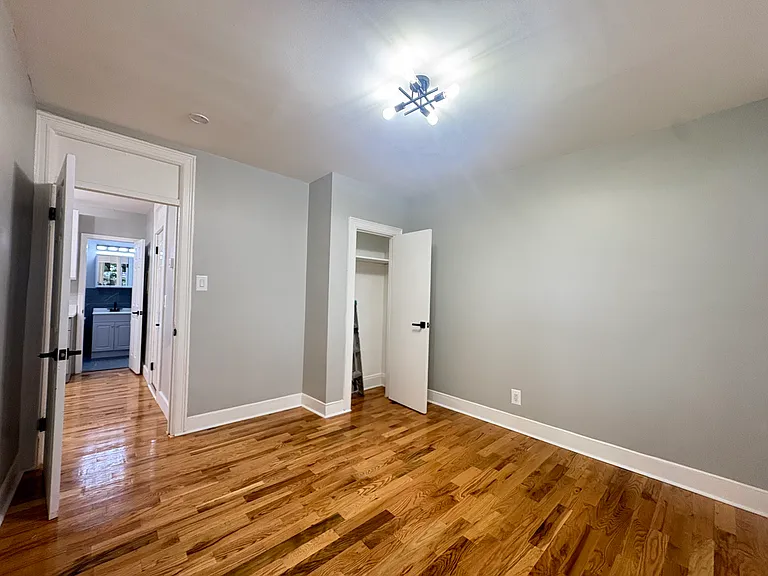 838 Communipaw Ave #3R — Photo 4