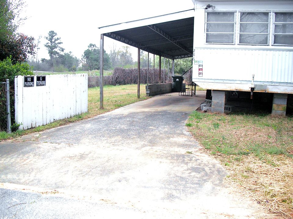 2nd image of 275 Edward Dr
