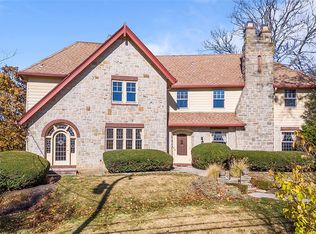 30 Vernon Dr, Pittsburgh, PA