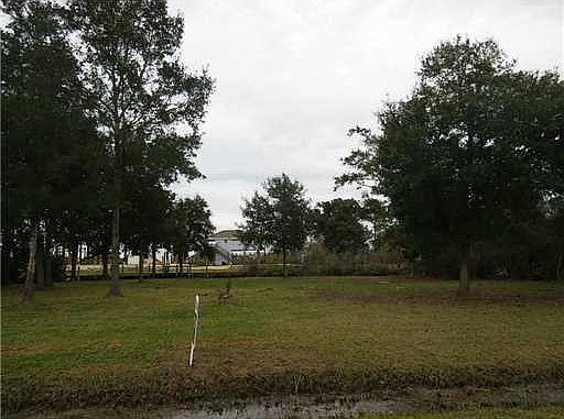 2nd image of Honeysuckle Ln