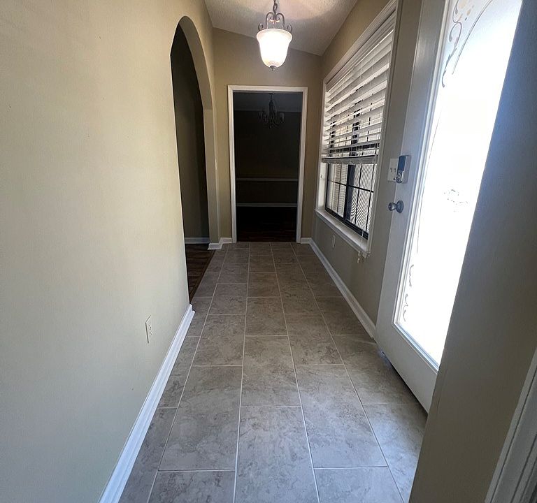 318 Chapelwood Dr, Dothan, AL 36305 Zillow