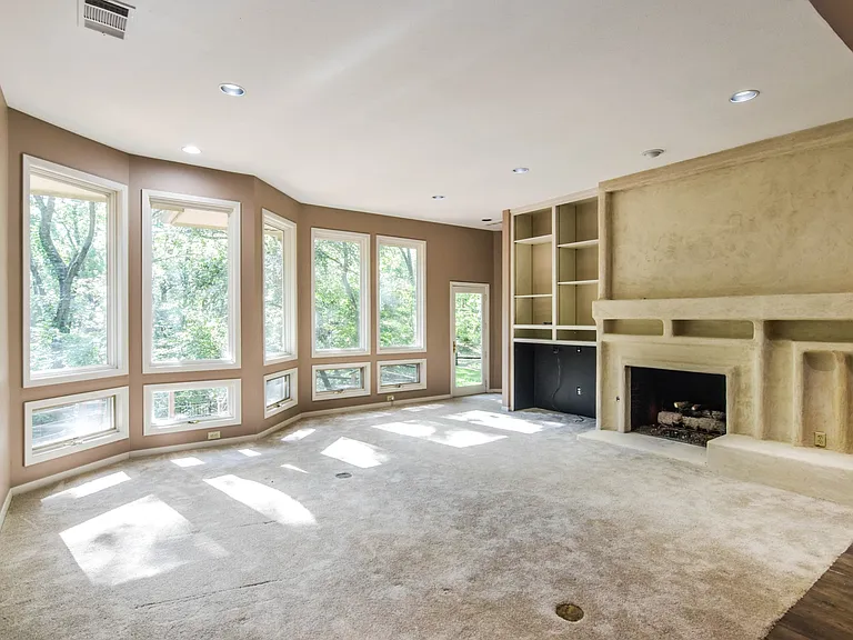 1113 Shady Oaks Cir — Photo 18